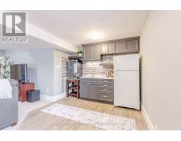 18 - 2081 WALLINGFORD AVENUE - 33