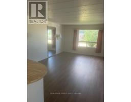 32 PINEVIEW AVENUE - 12