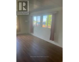 32 PINEVIEW AVENUE - 13