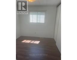 32 PINEVIEW AVENUE - 18