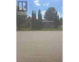 32 PINEVIEW AVENUE - 2