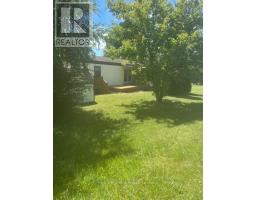 32 PINEVIEW AVENUE - 21