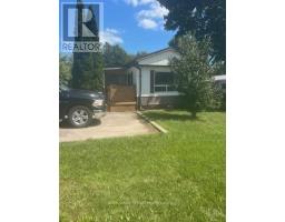 32 PINEVIEW AVENUE - 3
