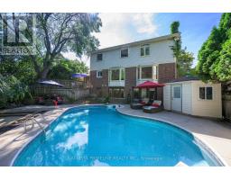 50 MERIDENE CRESCENT E - 14