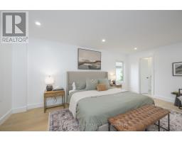 50 MERIDENE CRESCENT E - 35