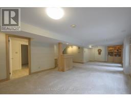50 MERIDENE CRESCENT E - 45