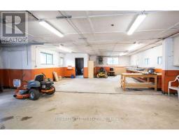 5604 DUNDAS STREET - 34