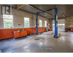 5604 DUNDAS STREET - 38