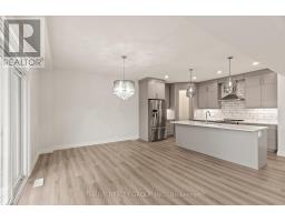 3 - 1061 EAGLETRACE DRIVE - 12