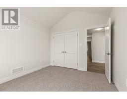 3 - 1061 EAGLETRACE DRIVE - 34