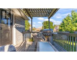 4 SCHREYER DRIVE - 32