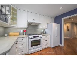 1102 - 19 KING STREET - 10