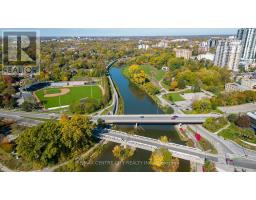 1102 - 19 KING STREET - 34