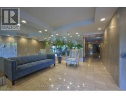 1102 - 19 KING STREET - 38