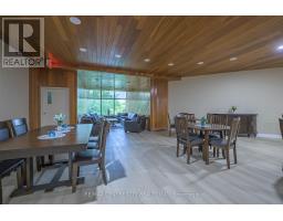 1102 - 19 KING STREET - 40