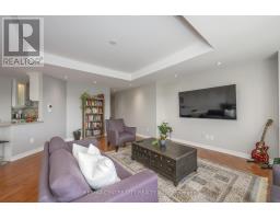 1102 - 19 KING STREET - 7