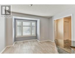 39 - 1600 MICKLEBOROUGH DRIVE - 14