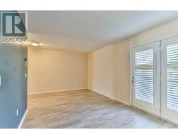 39 - 1600 MICKLEBOROUGH DRIVE - 18