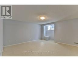 39 - 1600 MICKLEBOROUGH DRIVE - 29