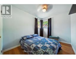 217 MANITOULIN DRIVE E - 14
