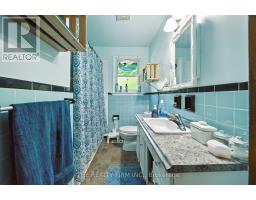 217 MANITOULIN DRIVE E - 16