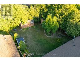 217 MANITOULIN DRIVE E - 36