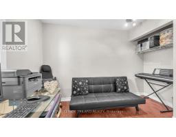151 BRIXHAM CRESCENT - 29