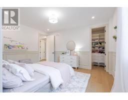 14 - 720 APRICOT DRIVE - 36