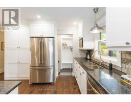 1450 STONEYBROOK CRESCENT - 18