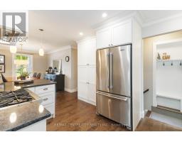 1450 STONEYBROOK CRESCENT - 19