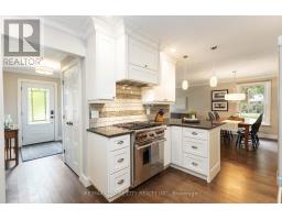 1450 STONEYBROOK CRESCENT - 20