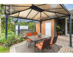 1450 STONEYBROOK CRESCENT - 42