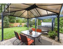 1450 STONEYBROOK CRESCENT - 43
