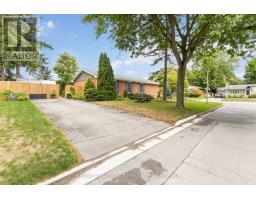 1450 STONEYBROOK CRESCENT - 6