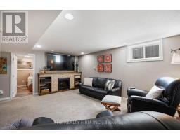 9 AILEEN DRIVE - 18