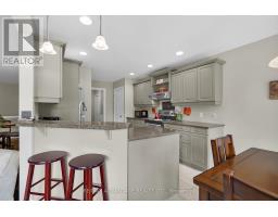 42 - 1502 WARBLER WOODS WALK - 17