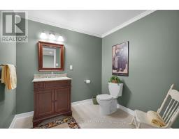42 - 1502 WARBLER WOODS WALK - 33