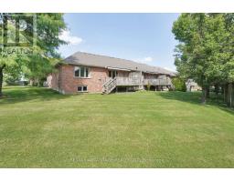 42 - 1502 WARBLER WOODS WALK - 38