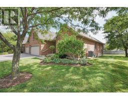 42 - 1502 WARBLER WOODS WALK - 4