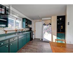 396 DUNVEGAN DRIVE - 19