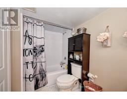 396 DUNVEGAN DRIVE - 33