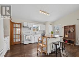 10 RICKWOOD PLACE - 13