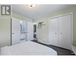 10 RICKWOOD PLACE - 23