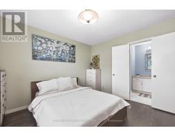 10 RICKWOOD PLACE - 24