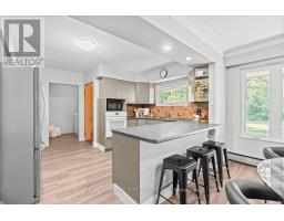 2586 DUNDAS STREET - 15