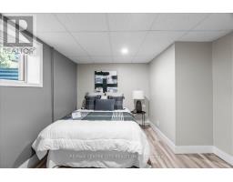 2586 DUNDAS STREET - 35