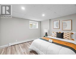 2586 DUNDAS STREET - 36