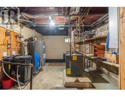 2586 DUNDAS STREET - 38