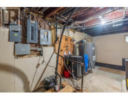 2586 DUNDAS STREET - 39