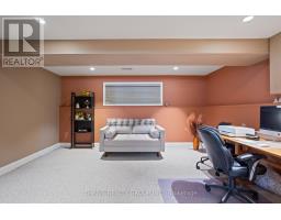 1284 WAYNE ROAD - 35